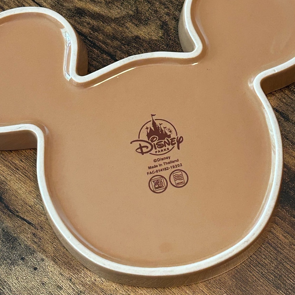 Mickey Mouse Shaped Head Gingerbread Face Plate dish Disney Parks ceramic - Picture 5 of 8